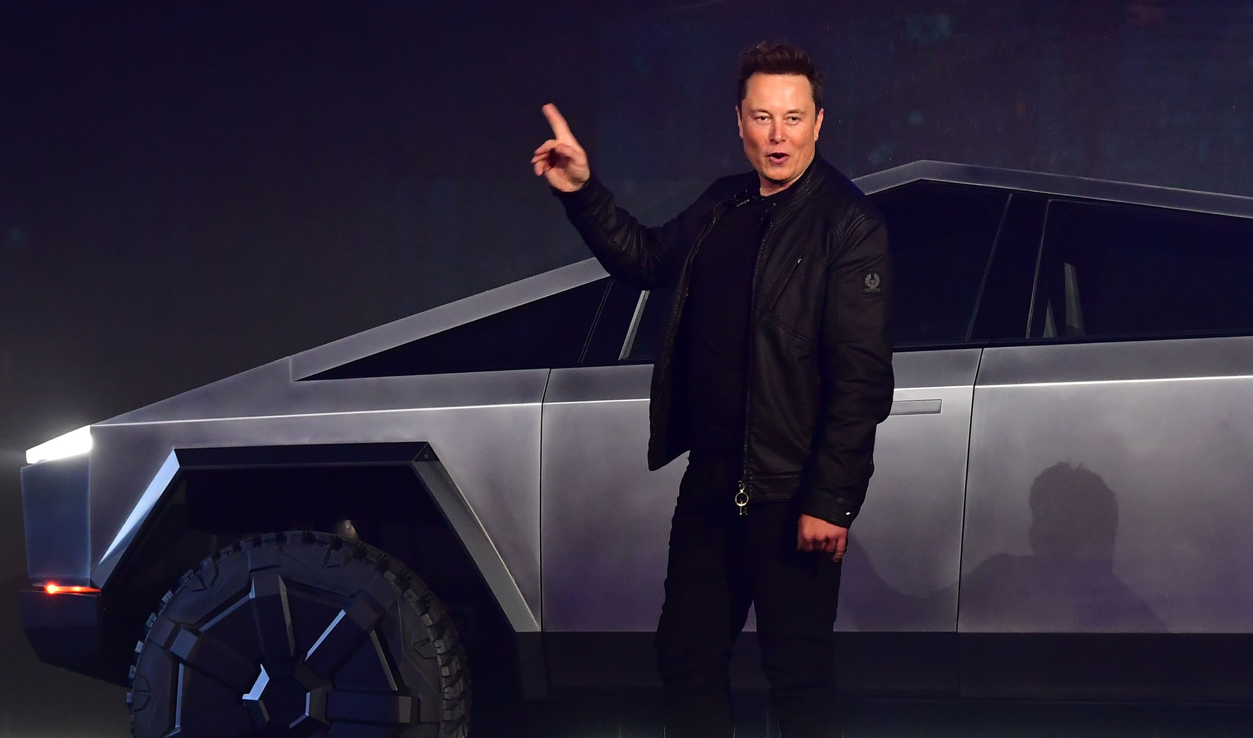 A Tesla Cybertruck exploded outside the Trump International Hotel in Las Vegas early Wednesday morning 4 elon-musk-introduces-tesla-cybertruck
