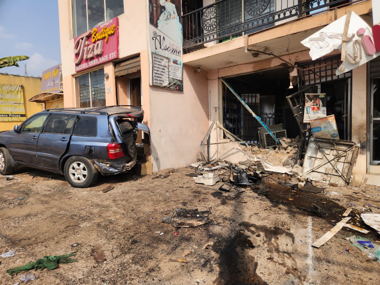 Okada Rider Killed, Others Injured As Car Rams Into Pharmacy Store In Ibadan 2 IMG-20250125-WA0025