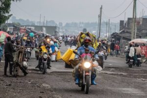 DR Congo citizens fleeing the country 